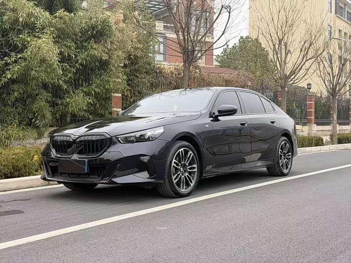 BMW 5 Series 2026 2026款 530Li 领先型 M运动套装