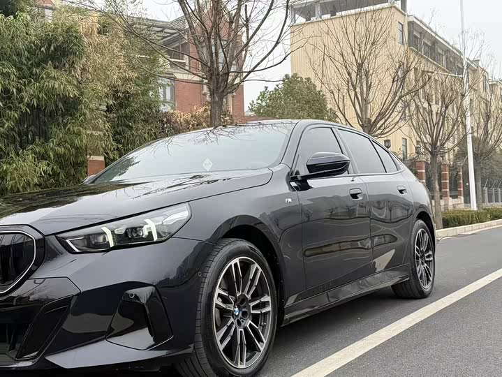 BMW 5 Series 2026 2026款 530Li 领先型 M运动套装