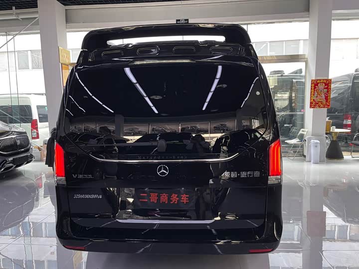 Mercedes-Benz V-Class 2024 2024款 V 300 L 长轴距豪华版