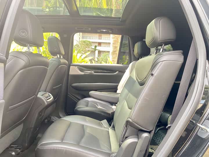 Фото 5 - Cadillac XT6