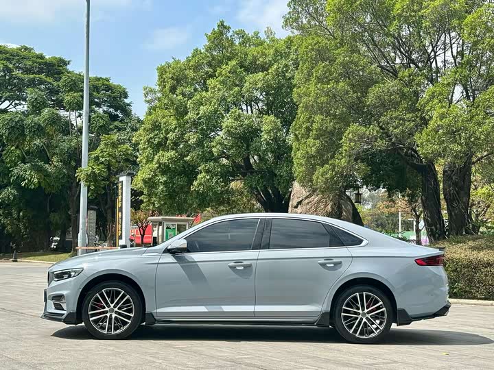 Zdjęcie 4 - Geely Preface