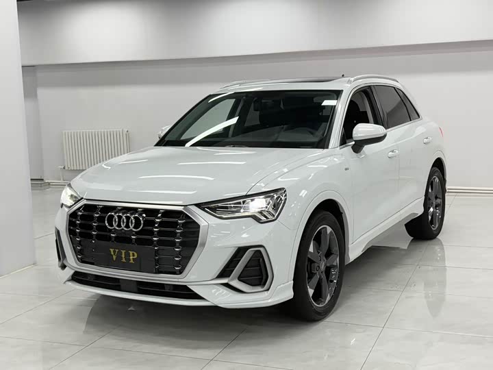 Zdjęcie 1 - Audi Q3