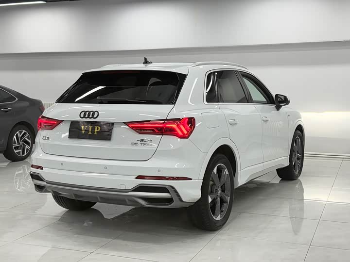 Zdjęcie 5 - Audi Q3