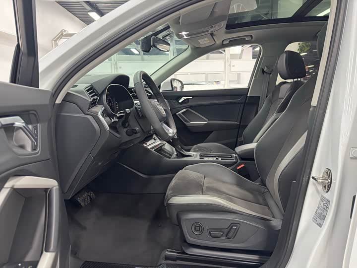Zdjęcie 7 - Audi Q3