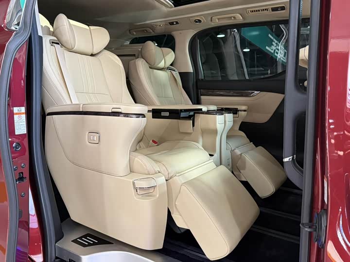 Toyota Alphard 2021 2021款 双擎 2.5L 尊贵版