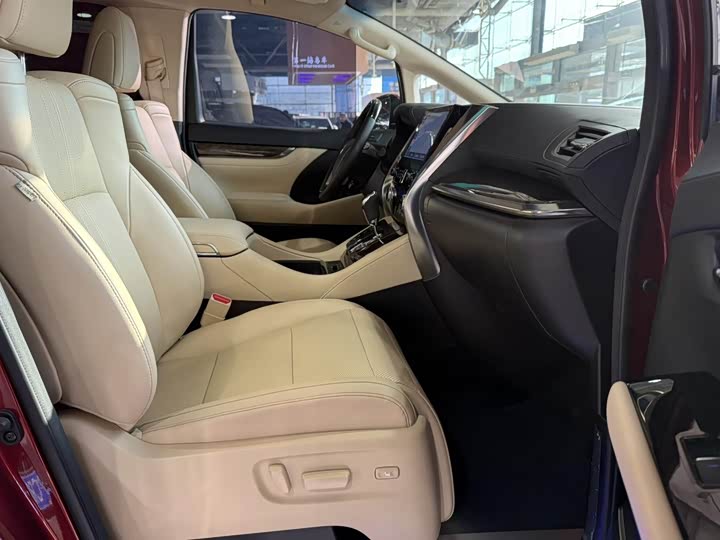 Toyota Alphard 2021 2021款 双擎 2.5L 尊贵版