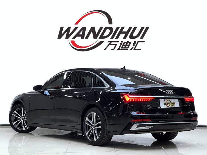 Фото 4 - Audi A6L