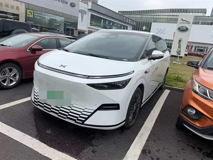 XPeng X9 2025 2025款 纯电 740超长续航 Max