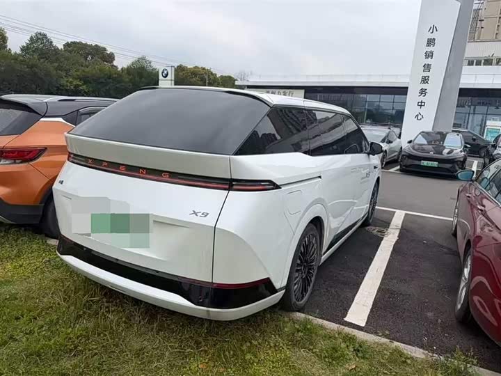 XPeng X9 2025 2025款 纯电 740超长续航 Max