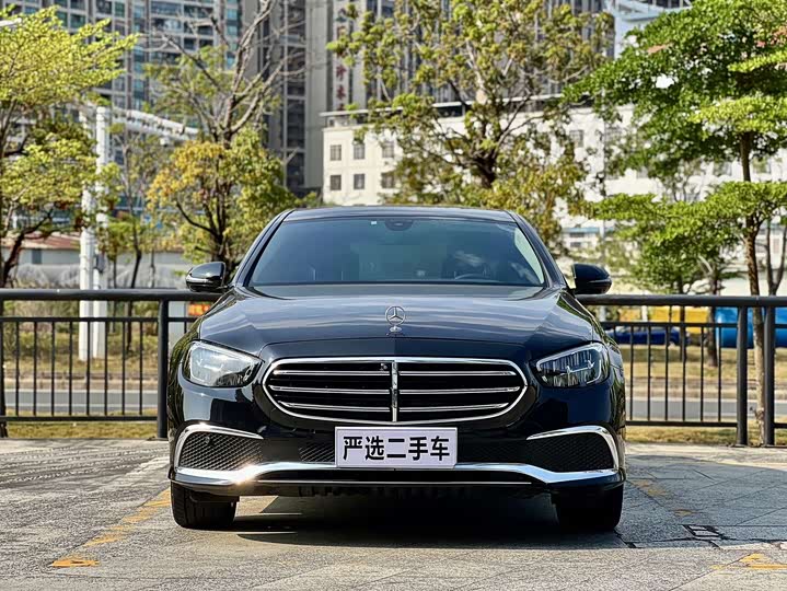 Zdjęcie 2 - Mercedes-Benz E-Class