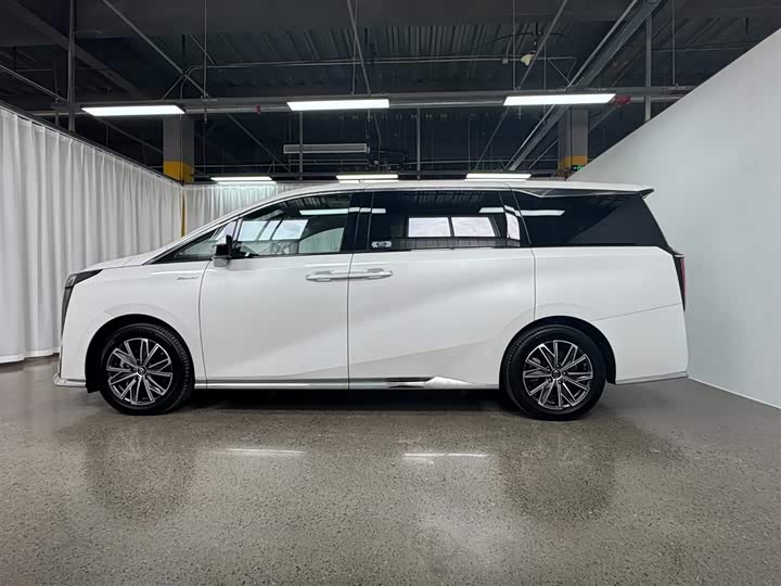 Zdjęcie 6 - GAC Trumpchi M8
