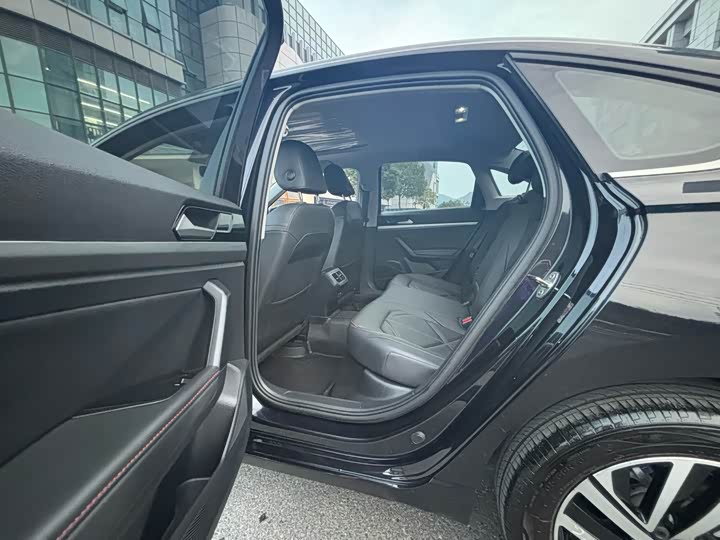 Фото 6 - Volkswagen Lavida