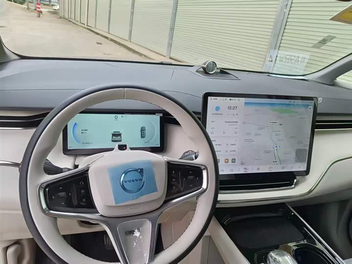 Volvo EM90 2025 2025款 Ultra 六座