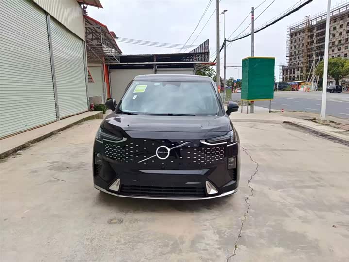 Volvo EM90 2025 2025款 Ultra 六座