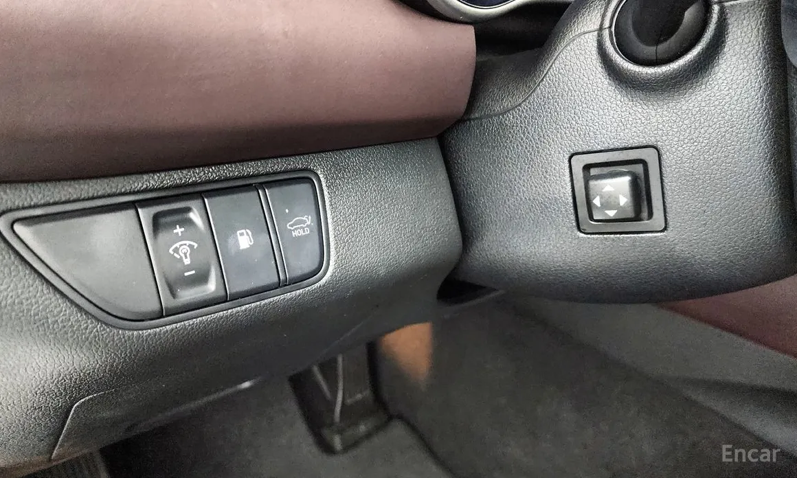 Photo 16 - Genesis G70