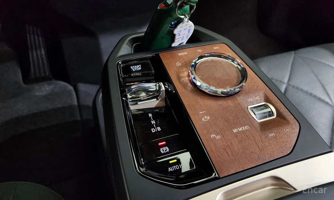 BMW iX 2021 xDrive50 Sports Plus
