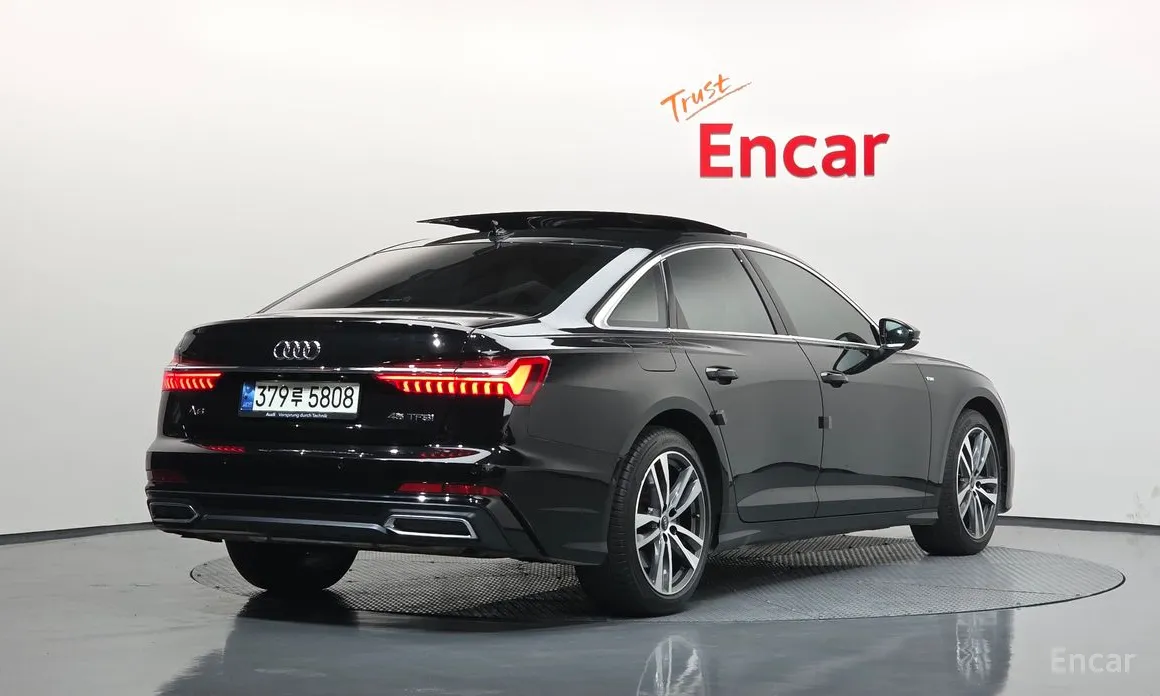 Фото 2 - Audi A6