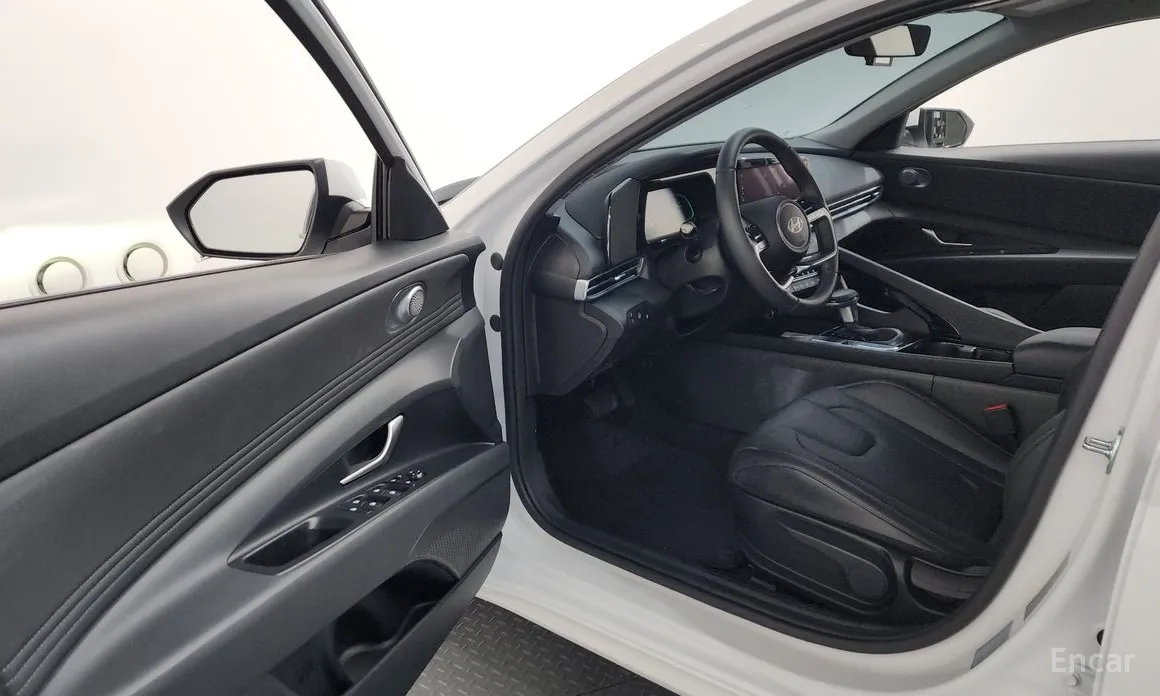 Hyundai Avante 2023 Modern