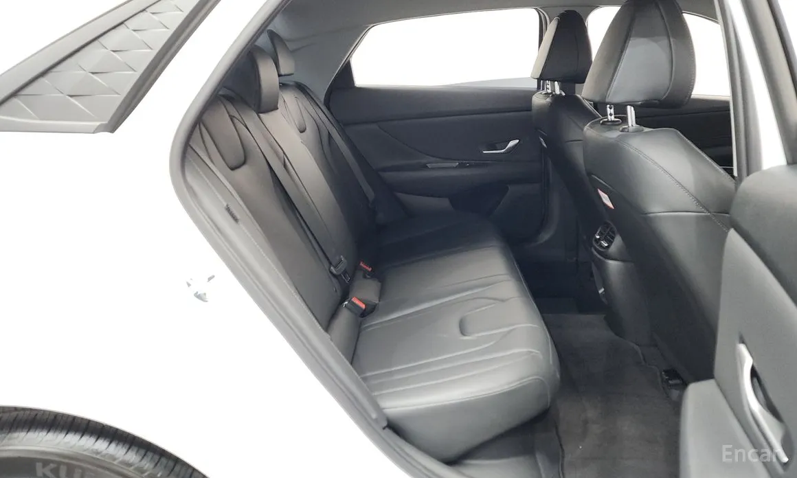Hyundai Avante 2023 Modern