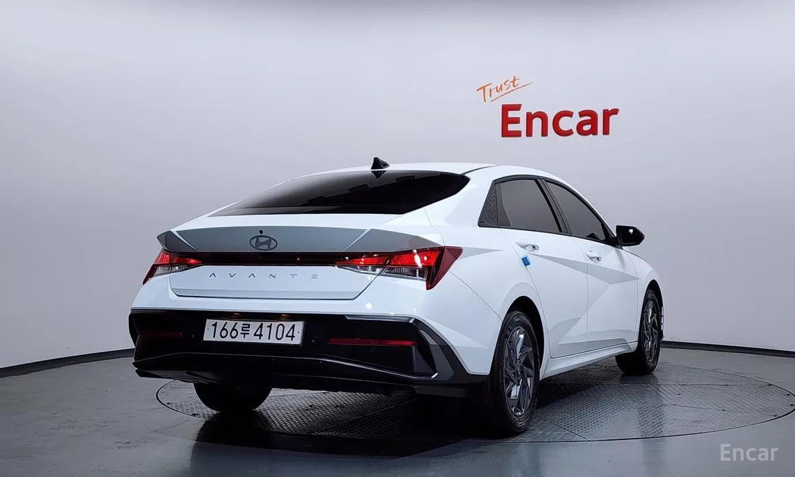 Hyundai Avante 2023 Modern
