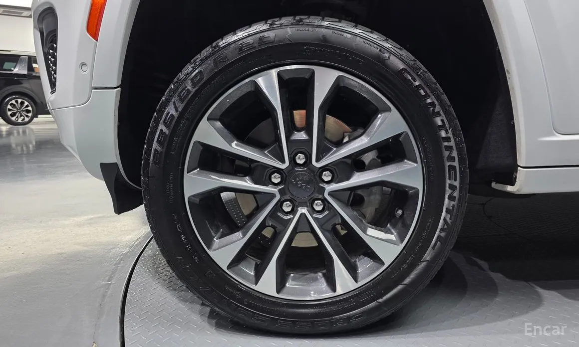 Jeep Cherokee 2021 L 3.6 Overland