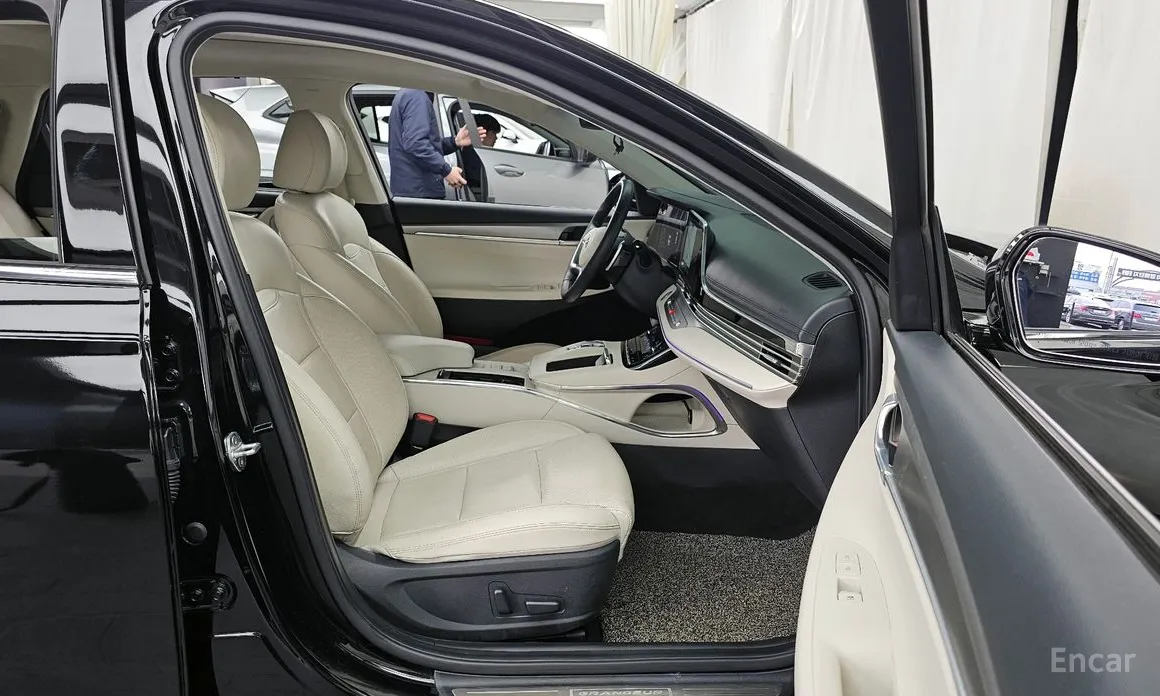 Zdjęcie 11 - Hyundai Grandeur