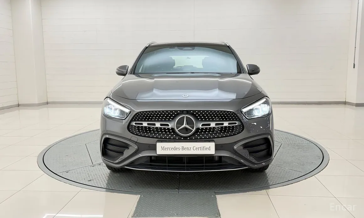 Фото 8 - Mercedes-Benz GLA-Class