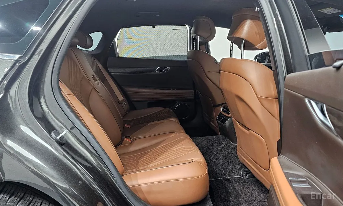 Фото 12 - Genesis G80