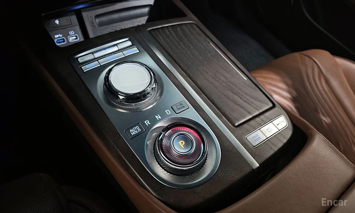 Фото 9 - Genesis G80