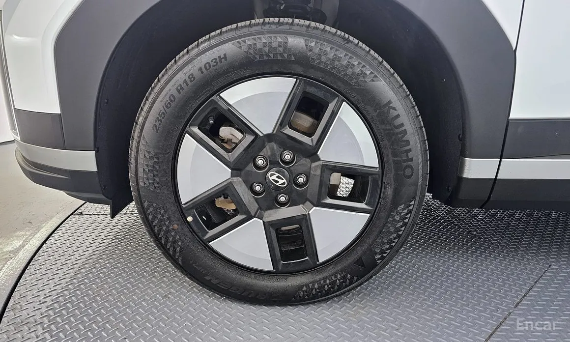 Фото 5 - Hyundai Santa Fe