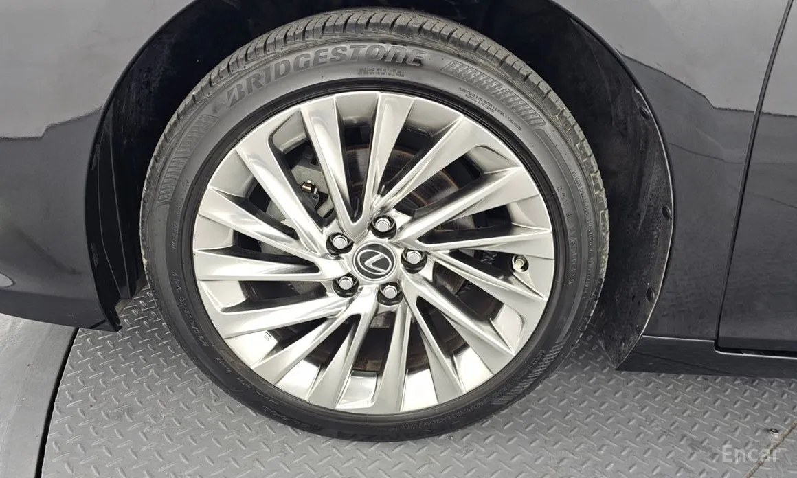 Lexus ES 2018 Executive