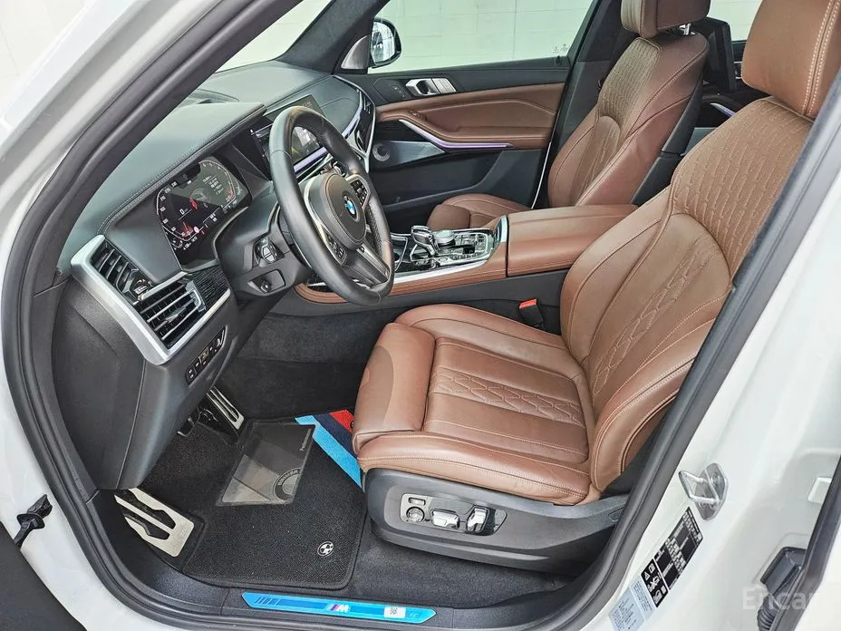 Фото 10 - BMW X7