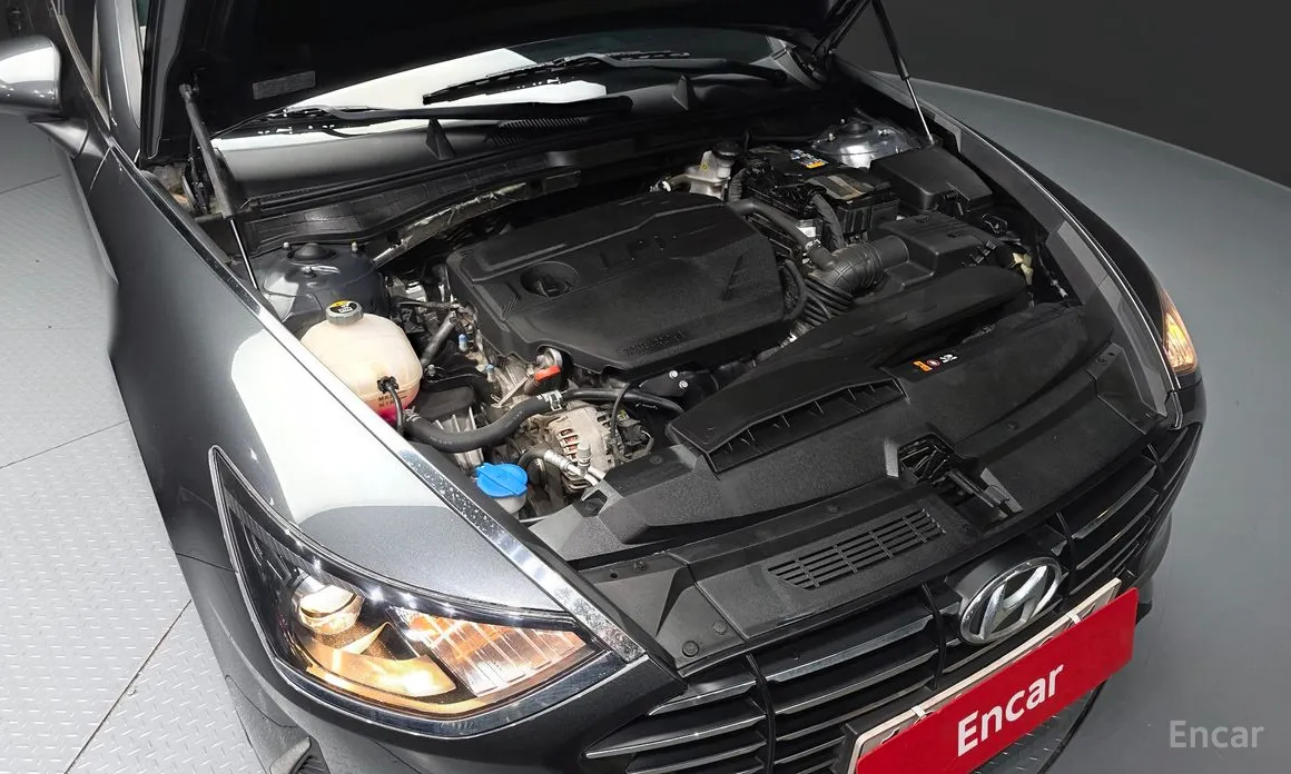 Photo 6 - Hyundai Sonata