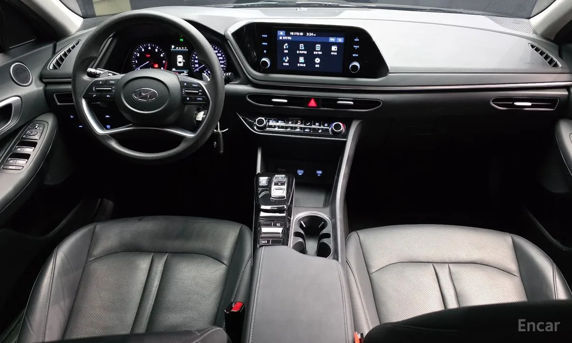 Photo 7 - Hyundai Sonata