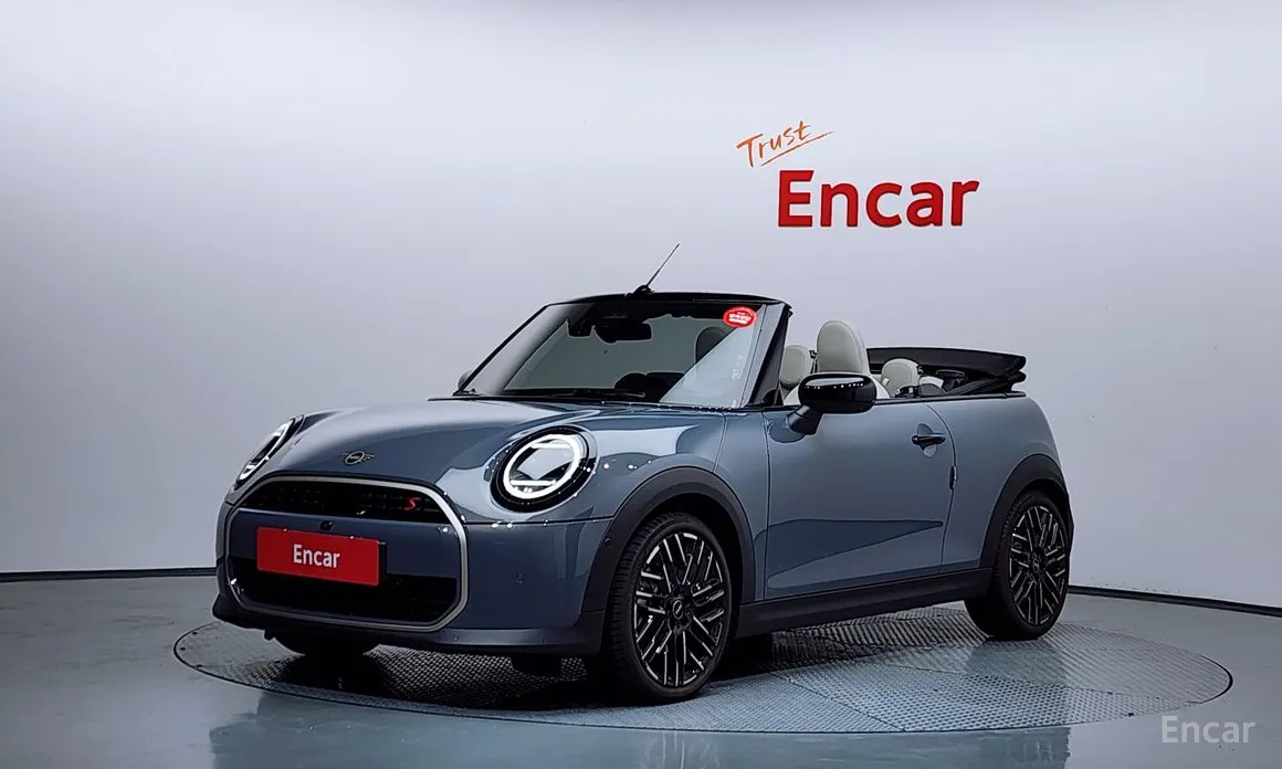 Mini Cooper Convertible 2025 Favoured