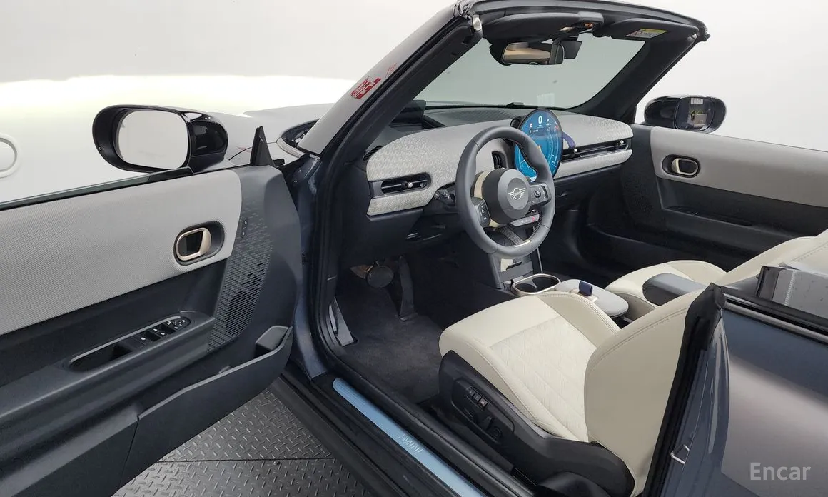 Mini Cooper Convertible 2025 Favoured