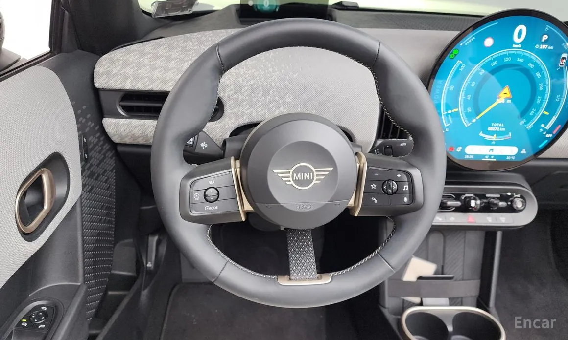 Mini Cooper Convertible 2025 Favoured