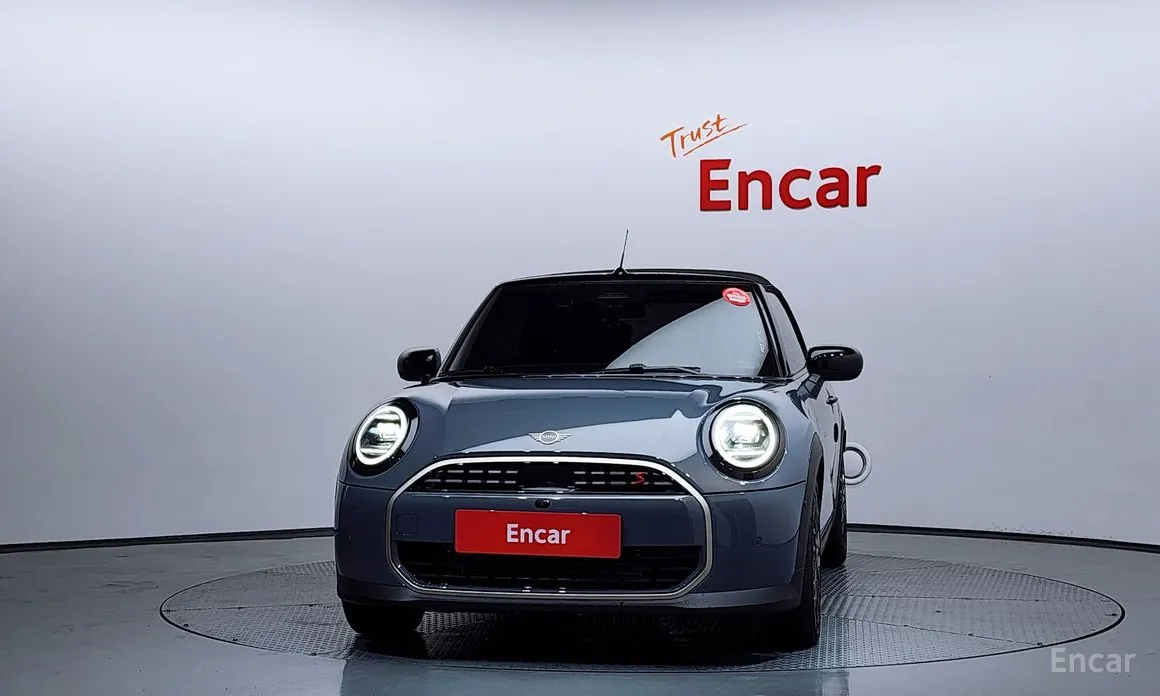 Mini Cooper Convertible 2025 Favoured