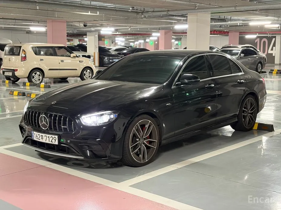 Фото 2 - Mercedes-Benz E-Class