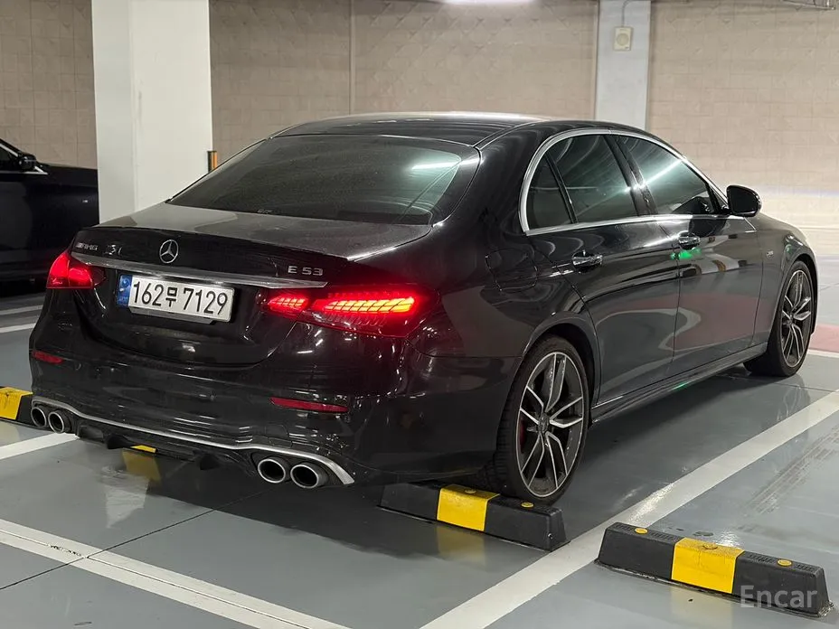 Фото 4 - Mercedes-Benz E-Class