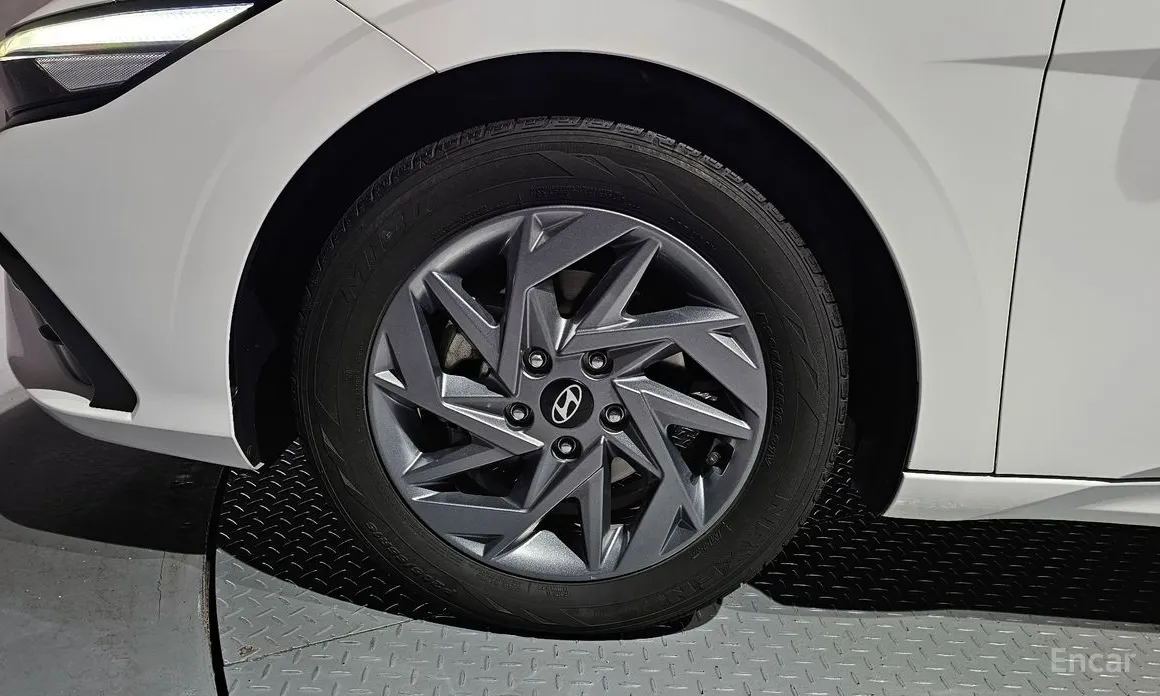Hyundai Avante 2023 1.6