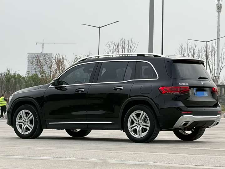 Photo 6 - Mercedes-Benz GLB-Class