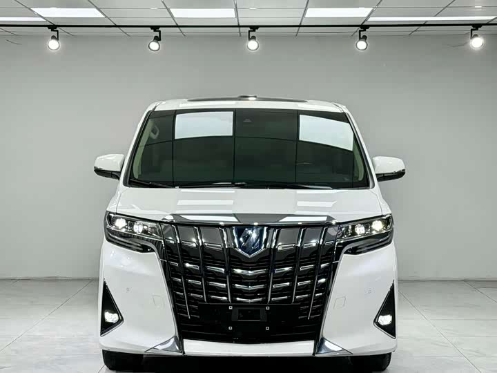 Photo 1 - Toyota Alphard