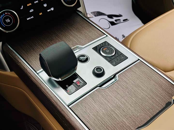 Фото 8 - Land Rover Range Rover
