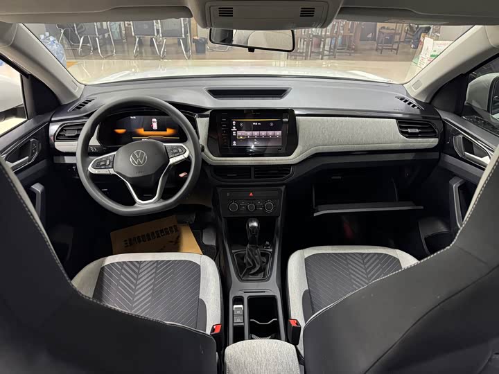 Volkswagen Tharu 2025 2025款 新锐 1.5L 锐进版