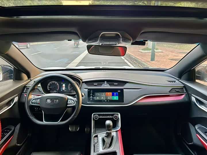 Фото 8 - Geely Binrui