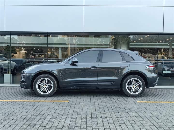 Фото 2 - Porsche Macan