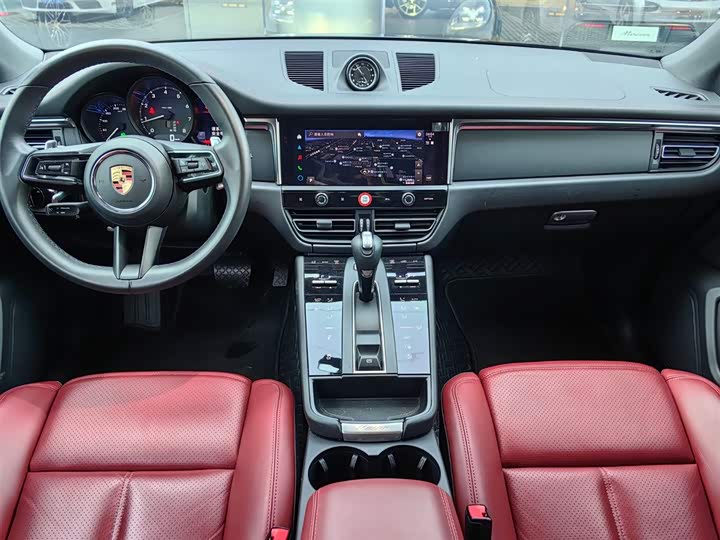 Фото 8 - Porsche Macan