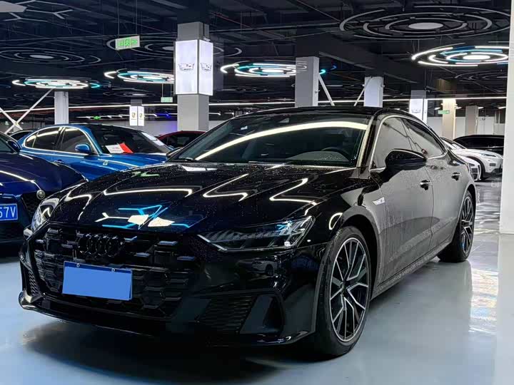 Фото 1 - Audi A7L