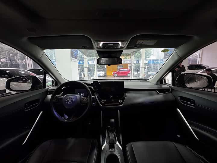 Фото 7 - Toyota Corolla Cross